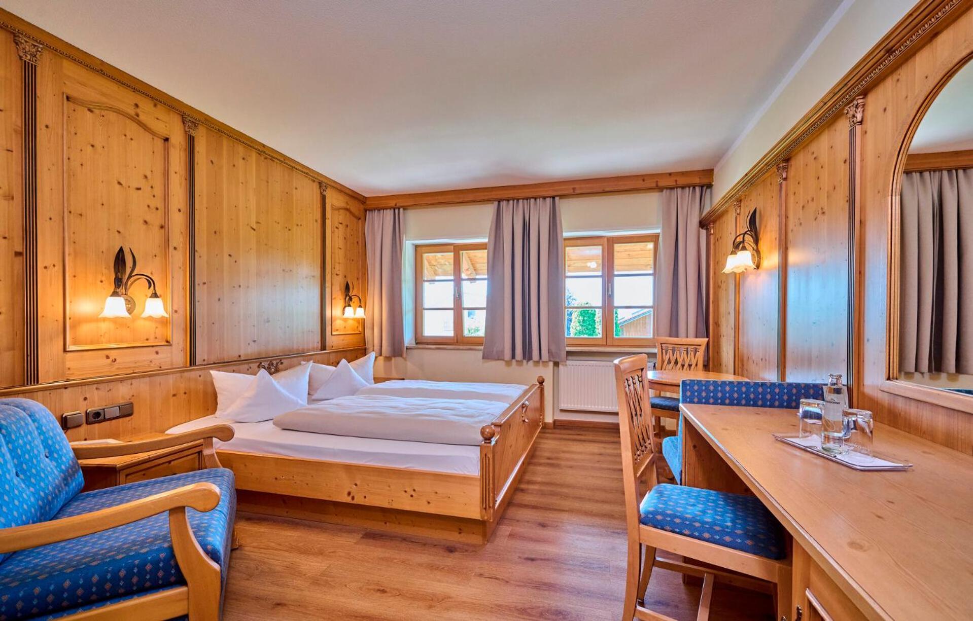 Hotel Happinger Hof Rosenheim Exterior photo