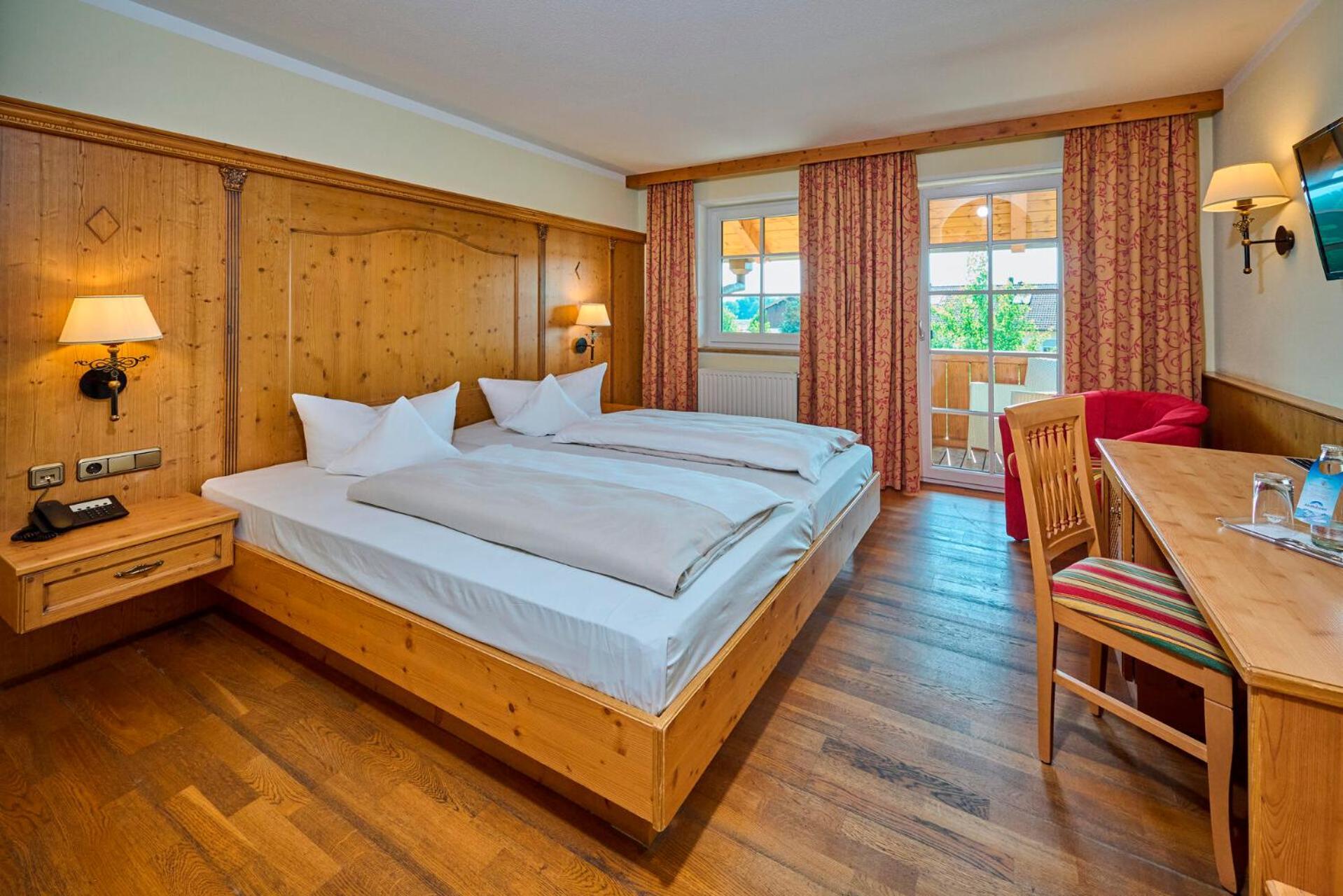 Hotel Happinger Hof Rosenheim Exterior photo